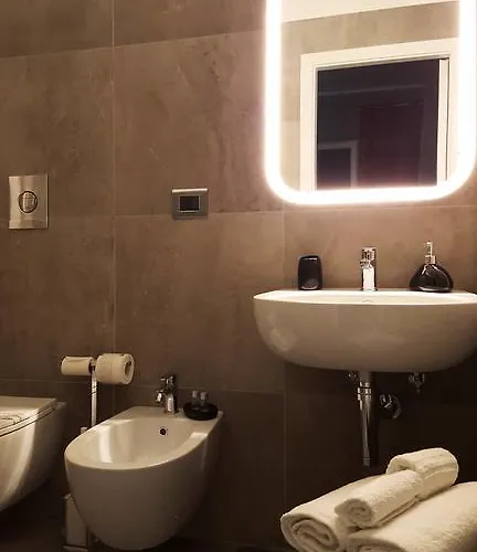 Stone's Bed & Breakfast 3*